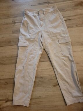 Banana Republic Cream Cargo Pants with Patch Pockets